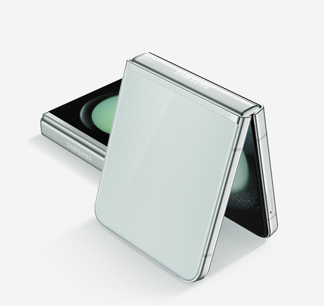 Samsung GALAXY Z Flip5 | 256GB | グラファイト Смартфон Samsung Galaxy Z Flip5 8/256GB Graphite (SM-F731BZAG