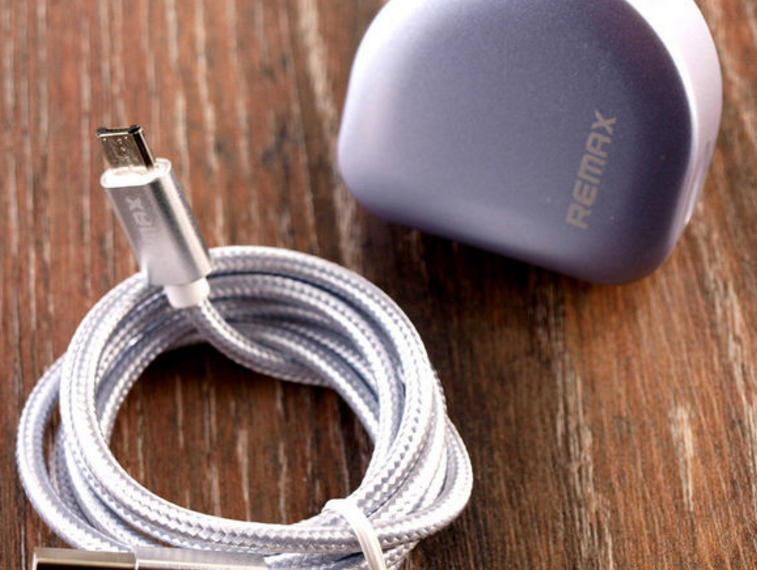 

Сетевое зарядное устройство REMAX Lightning DMX-538 Grey