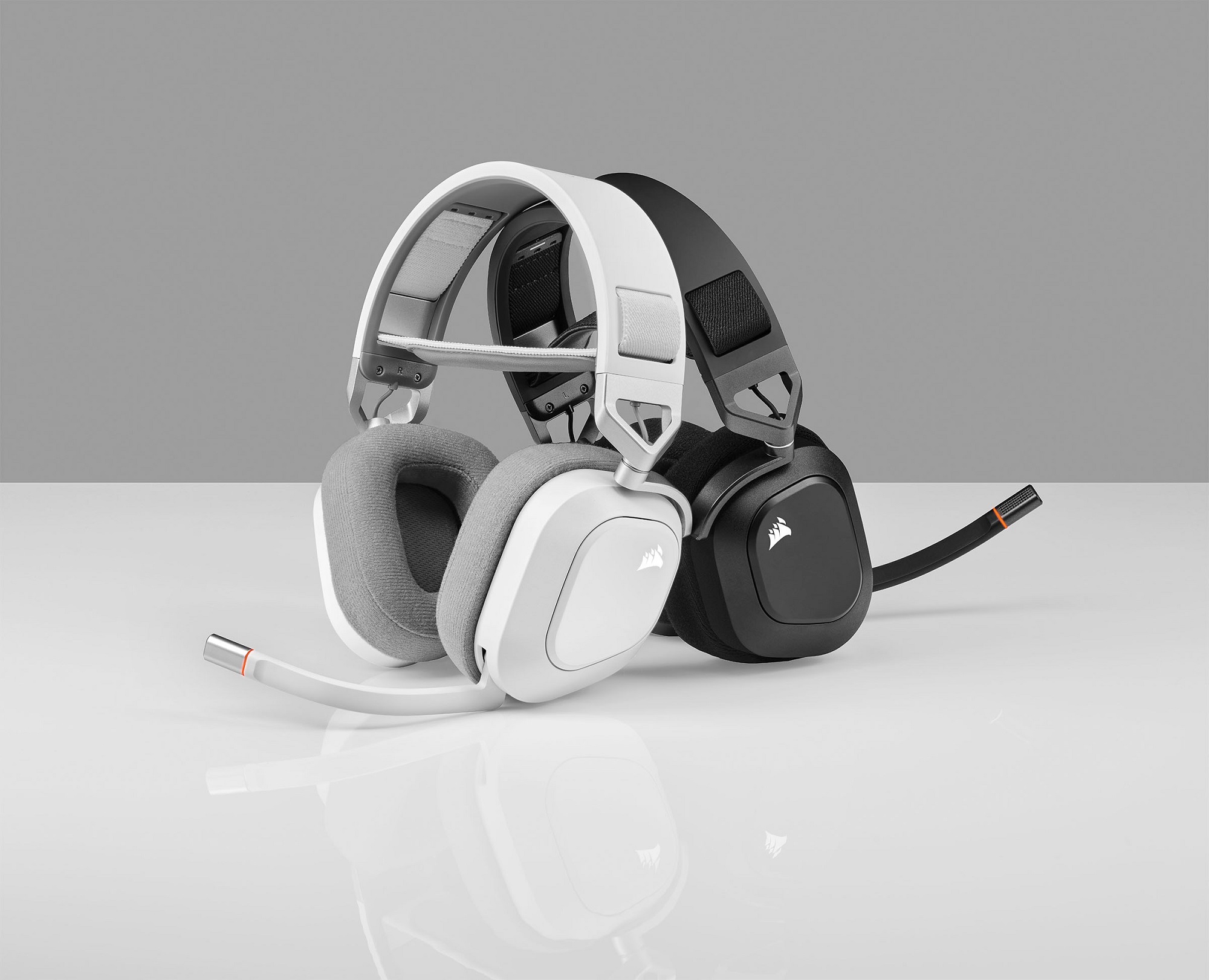 Гарнiтура ігрова CORSAIR HS80 RGB Wireless White (CA-9011236-EU) · 6