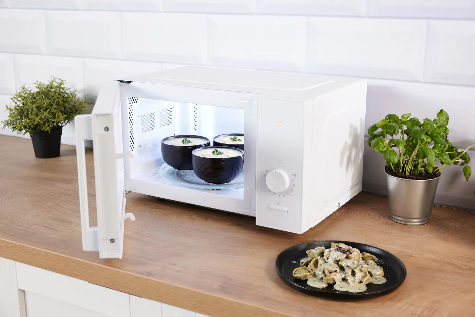 Мікрохвильова піч GORENJE MO20E1W15 · 6