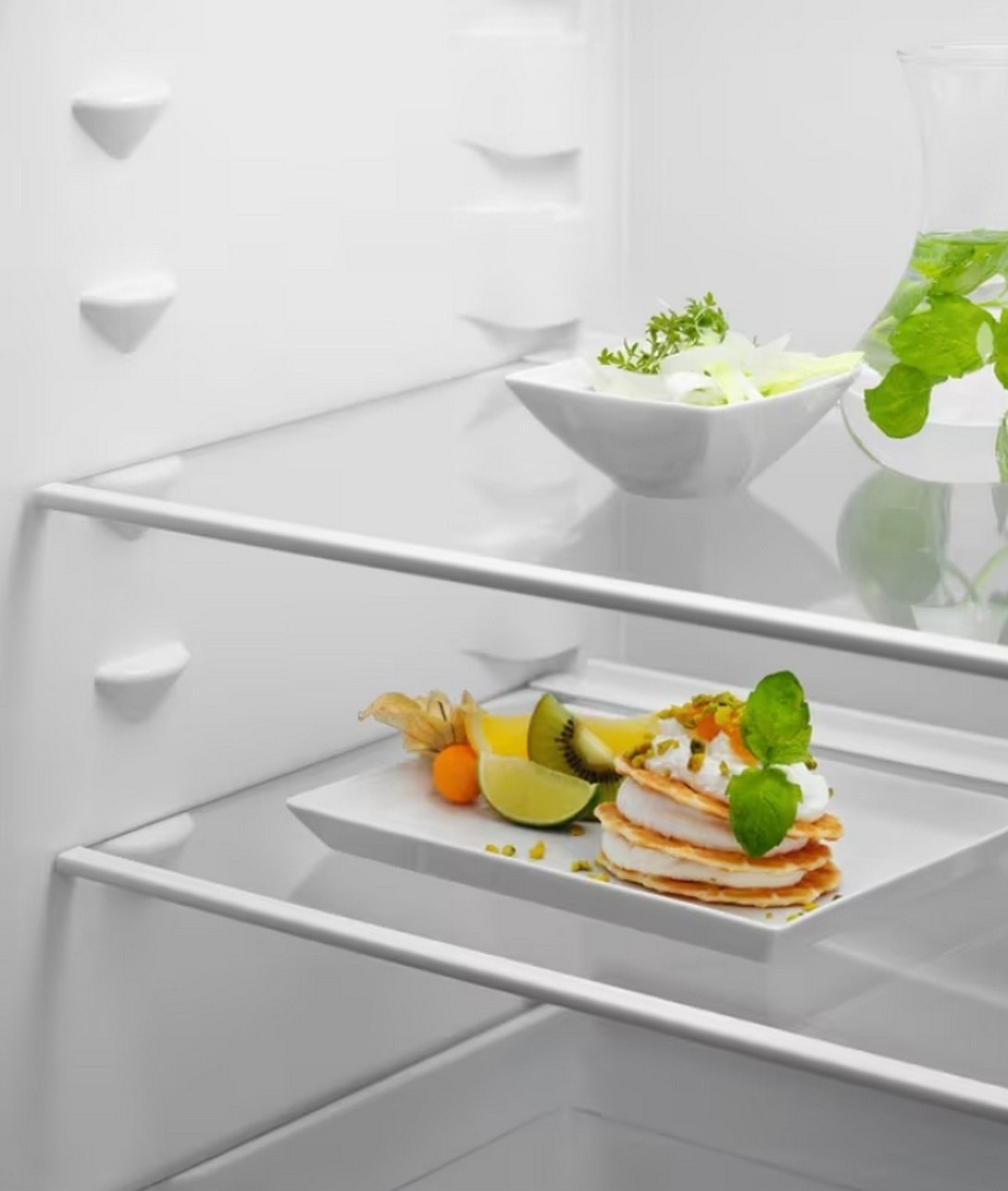 Холодильник вбудований ELECTROLUX ENT6NE18S · 2