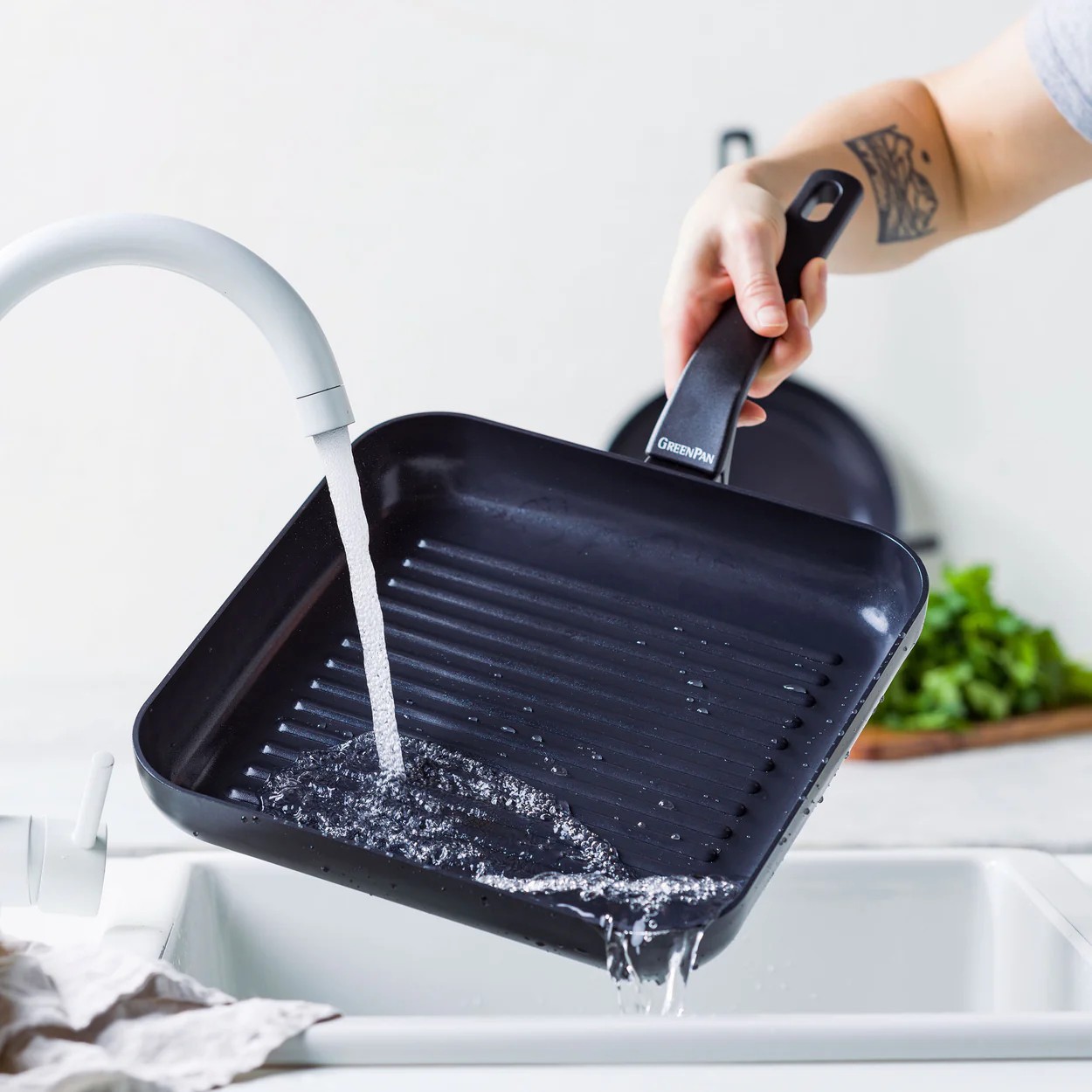 Сковорода-гриль GREEN PAN Essence Magneto 28 см (CC006338-001) · 5