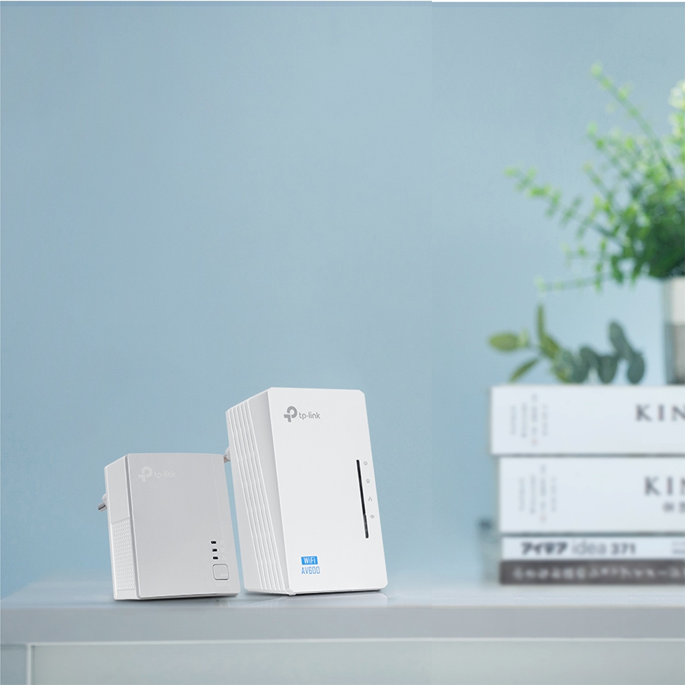 Powerline-адаптер TP-LINK TL-WPA4220 Kit · 3