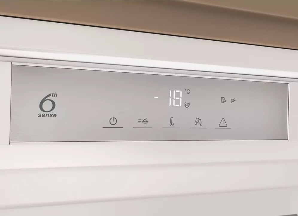 Морозильна камера вбудована WHIRLPOOL WHSD18F013D1 · 4