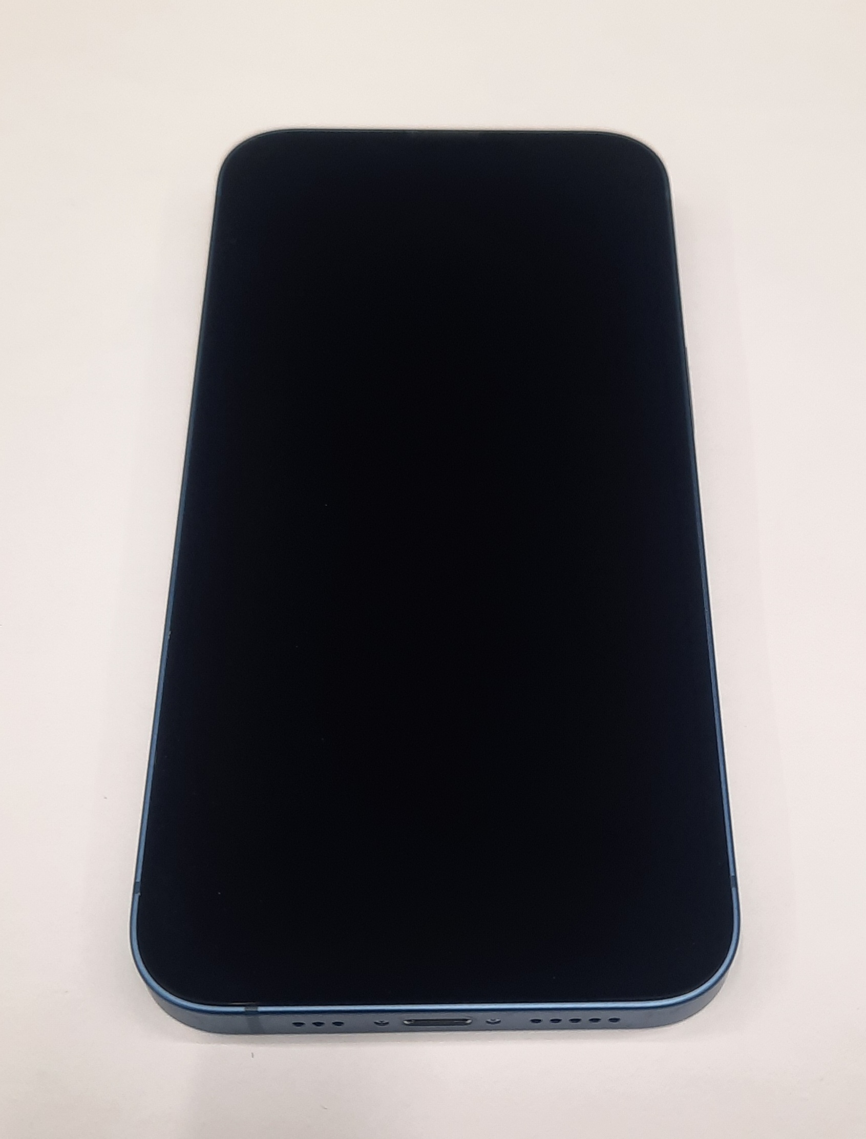 УЦЕНКА! Смартфон APPLE iPhone 13 128GB Blue DEMO (2009864701144) в Киеве