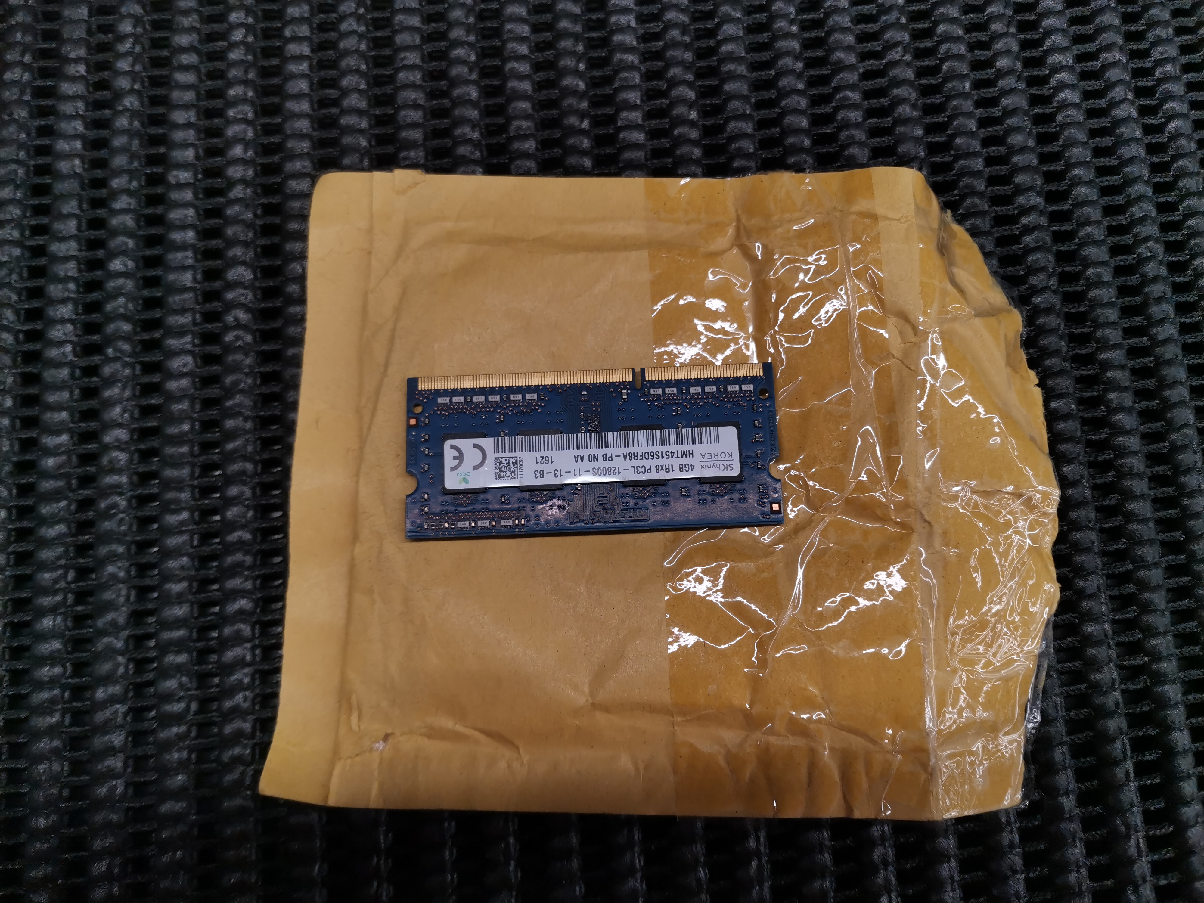 УЦІНКА! Память SoDimm Hynix Org 1x4G DDR3 1600MHz (HMT451S6DFR8A-PB) (2009864703896) · 3
